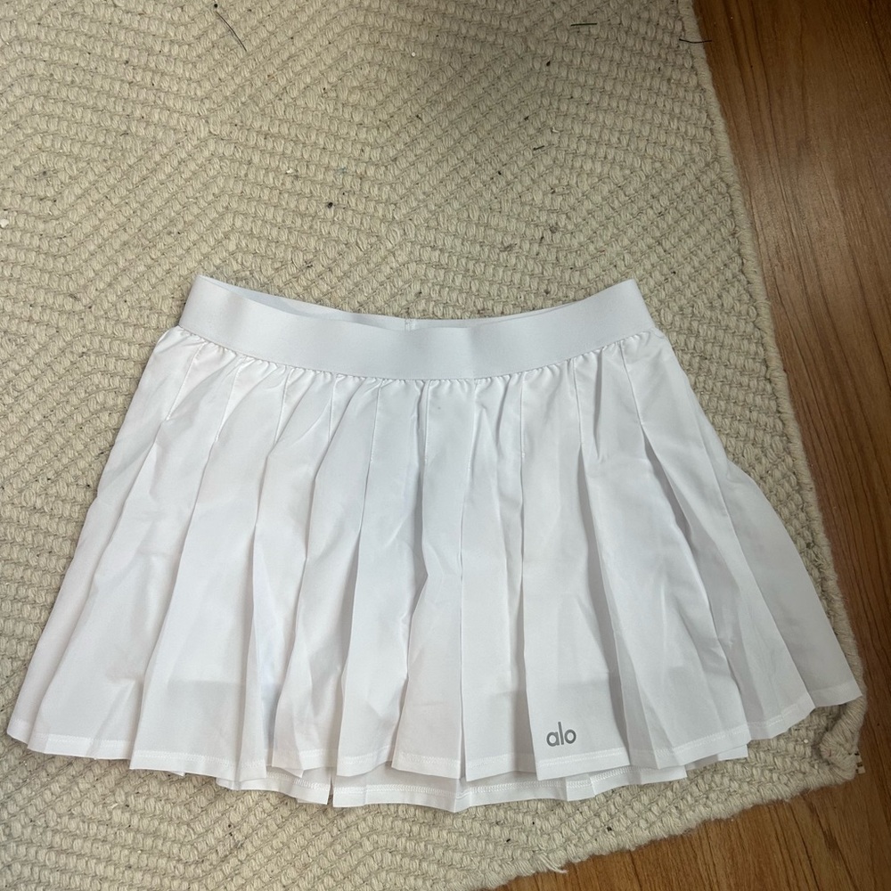 ALO Yoga Classic White Skater Skirt